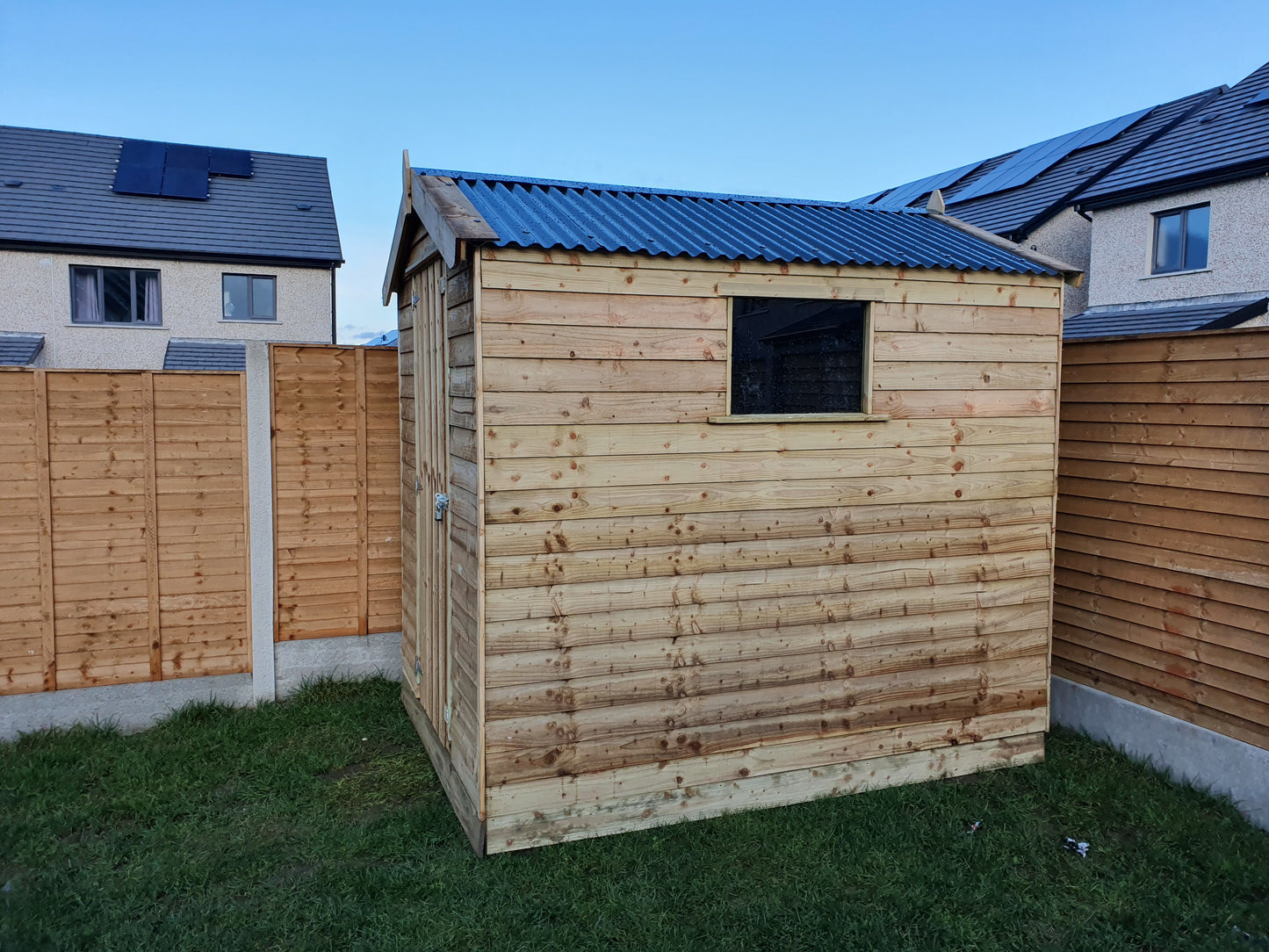 8ft x 6ft Rustic Storm Force